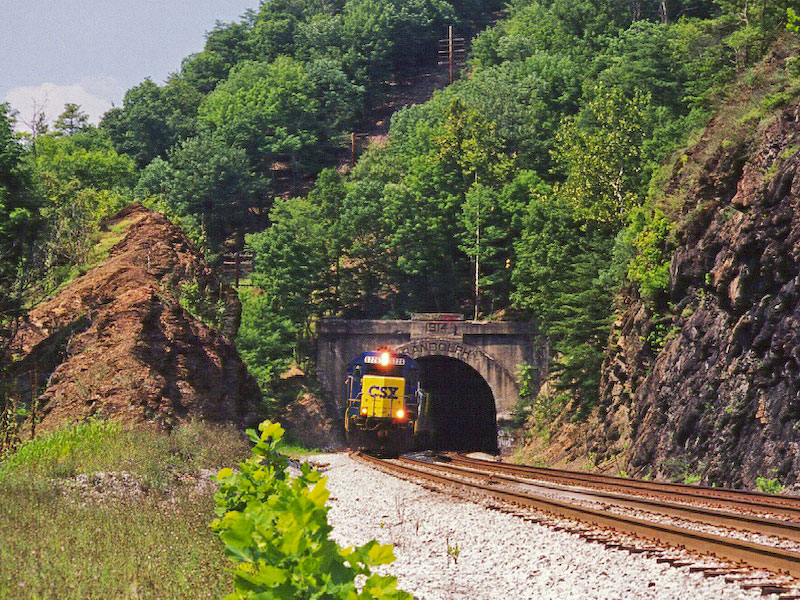 CSX train 214