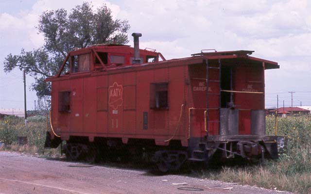 MKT Caboose #11