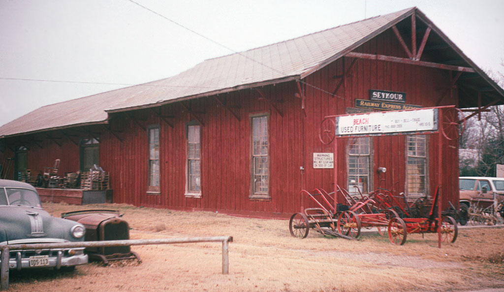Seymour station